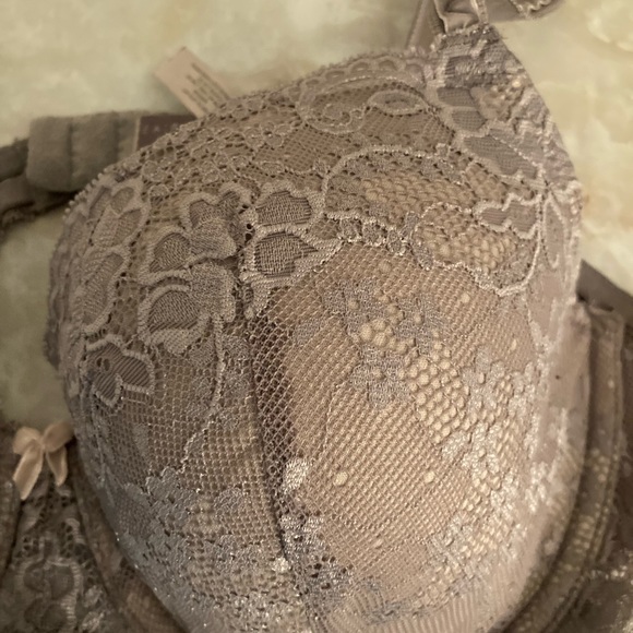 Victoria's Secret padded lacy bra sz 38C - Picture 5 of 7